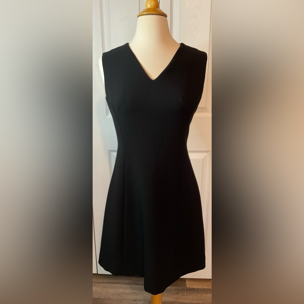 Kate Spade Black V Neck Back Zip Dress Fit & Flare Size 4
